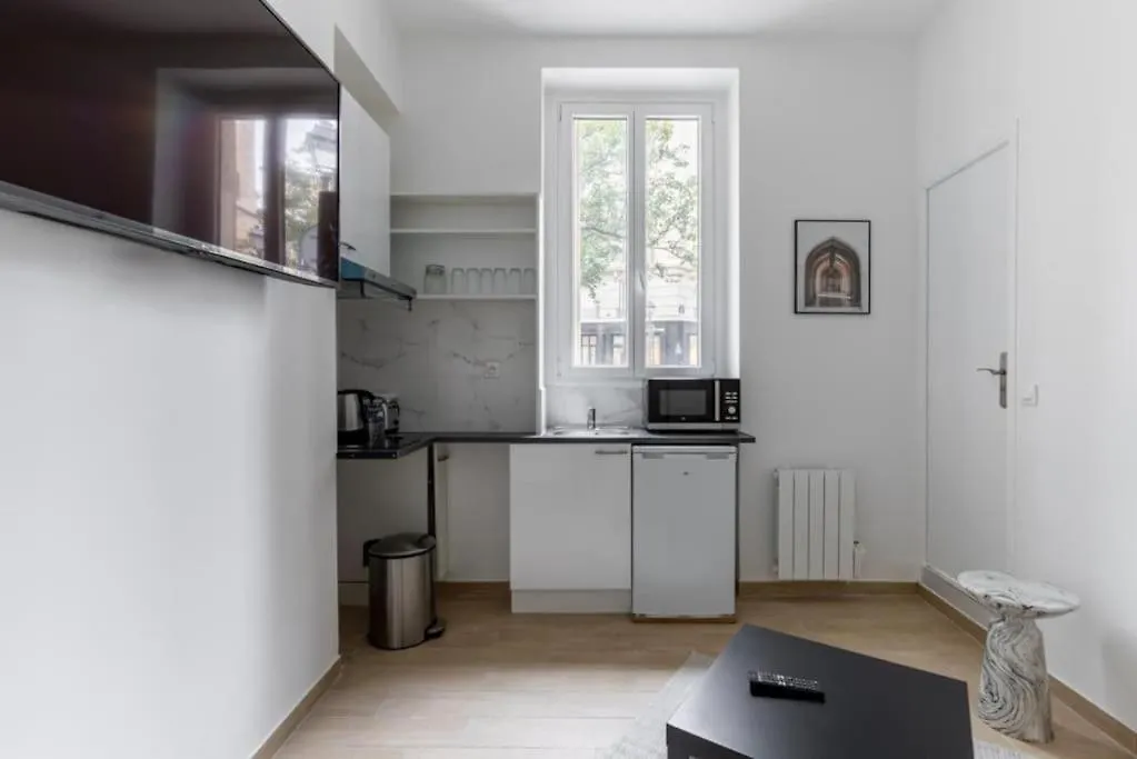 Montbrun/Alesia II : Cosy Studio 2P Apartment Paris